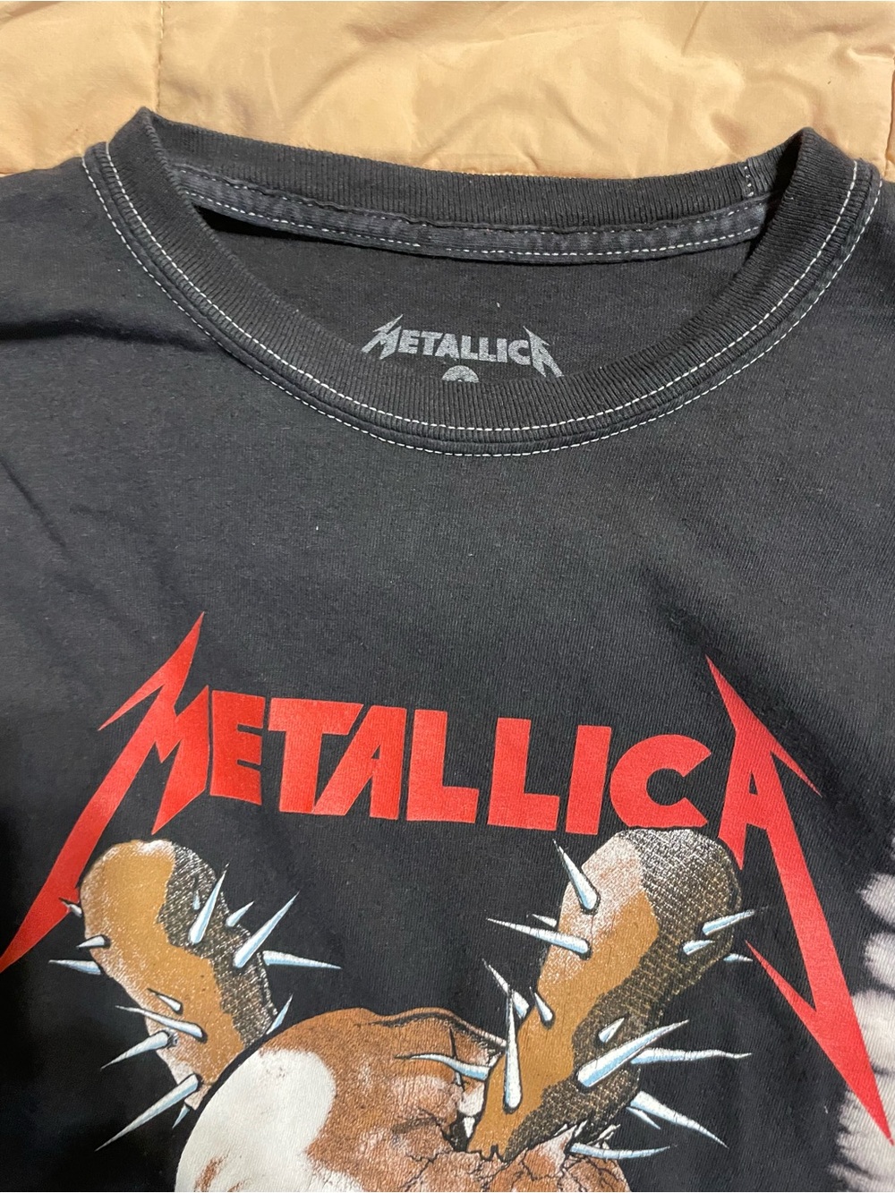 Metallica Men's Long Sleeve Graphic Tee in Black with Red Logo